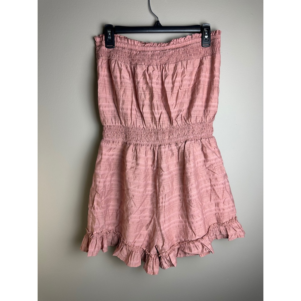 Pink Lily Strapless Smocked Romper Mauve Pink Ruffle Hem Size Medium - Picture 2 of 5